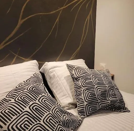 Apartment En Rez-de-jardin *