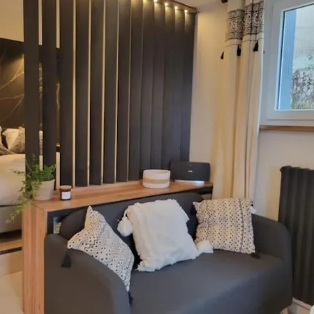 En Rez-de-jardin Apartmán