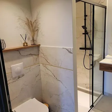 Apartment En Rez-de-jardin *